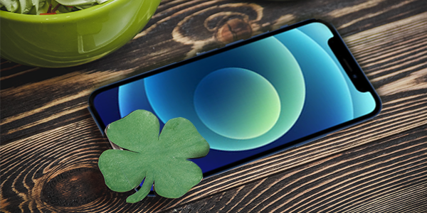 Strike Gold with  $400 Off A New Phone